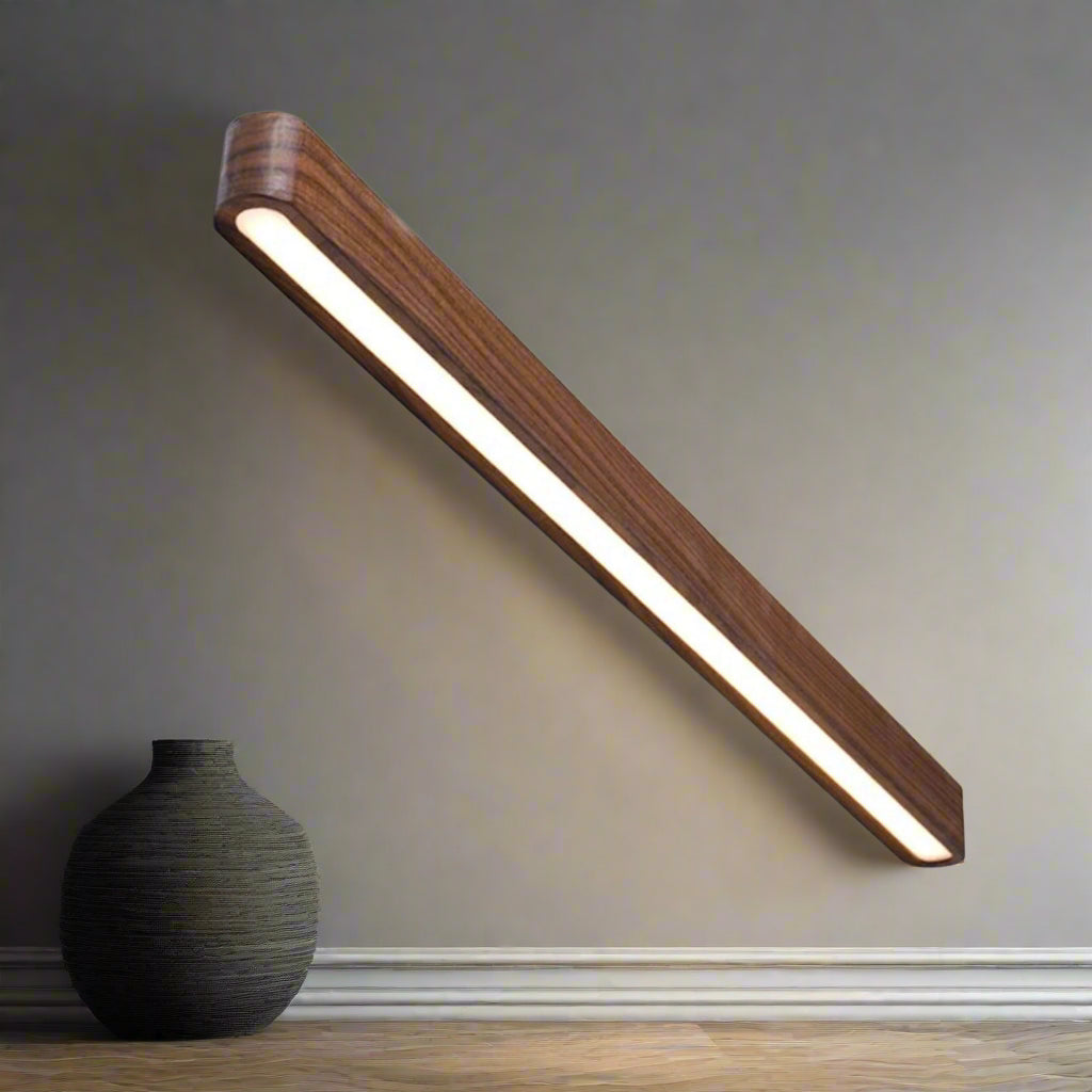 RoyaleGlow Nordic Massivholz Wandleuchte – 12W LED Lineare Beleuchtung für moderne Innenräume