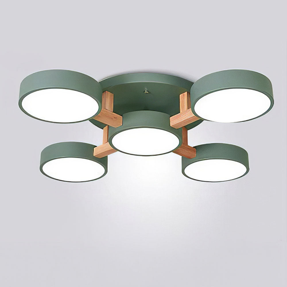 LED-Deckenleuchte mit modernem Holzdesign