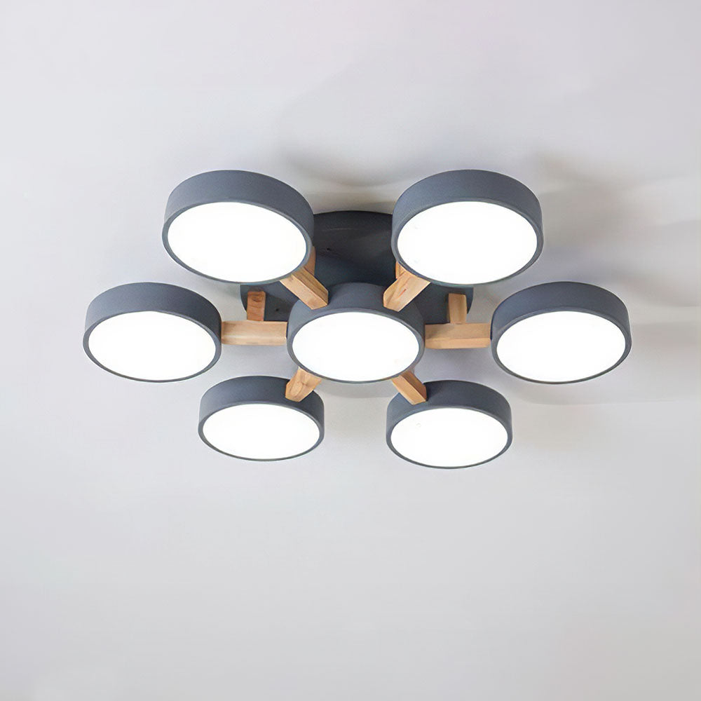 LED-Deckenleuchte mit modernem Holzdesign