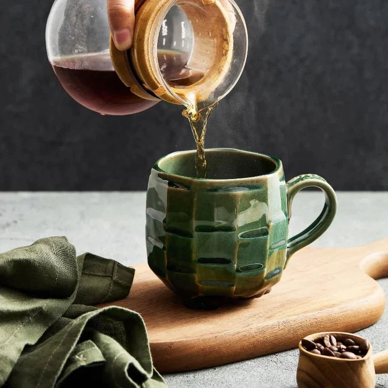 ZenSip – Vintage Keramiktasse mit japanischem Design für stilvolle Morgen