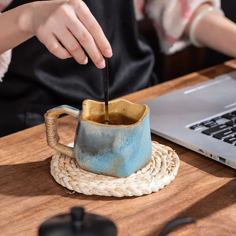 Japanischer Stil Unregelmäßige Kaffeetasse