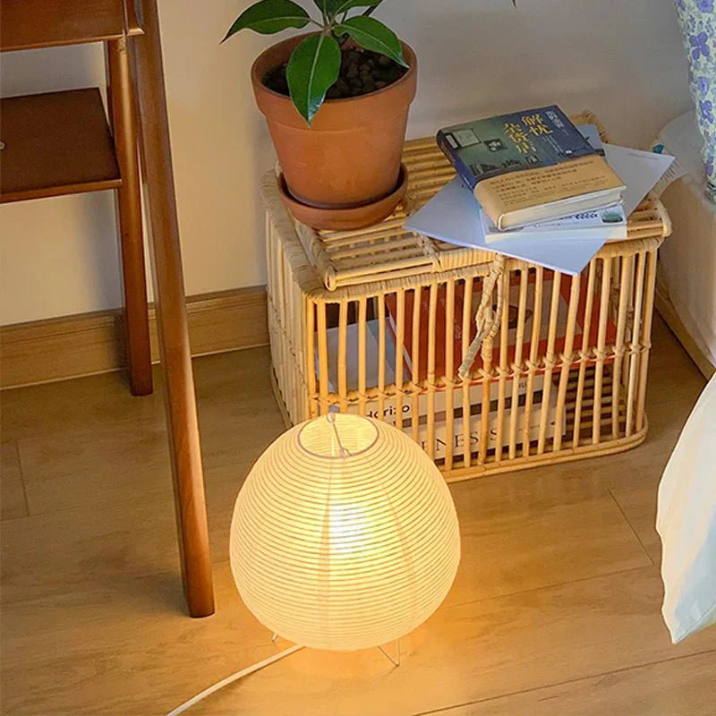 ZenGlow – Elegante Tischlampe im Wabi Sabi Stil für ein entspannendes Interieur