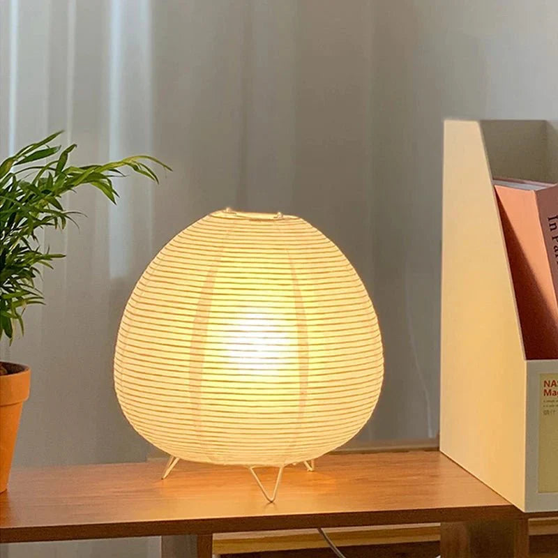 ZenGlow – Elegante Tischlampe im Wabi Sabi Stil für ein entspannendes Interieur
