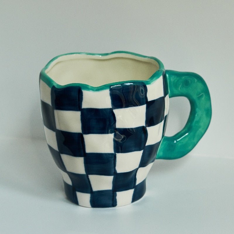 Unregelmäßige Kaffeetasse im koreanischen Stil