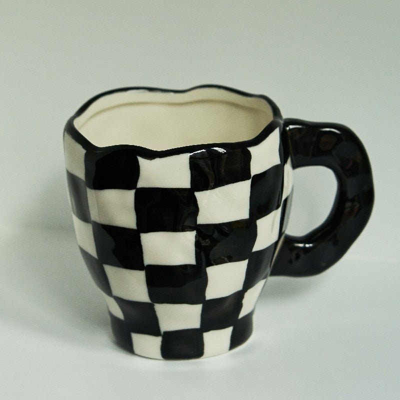 Unregelmäßige Kaffeetasse im koreanischen Stil