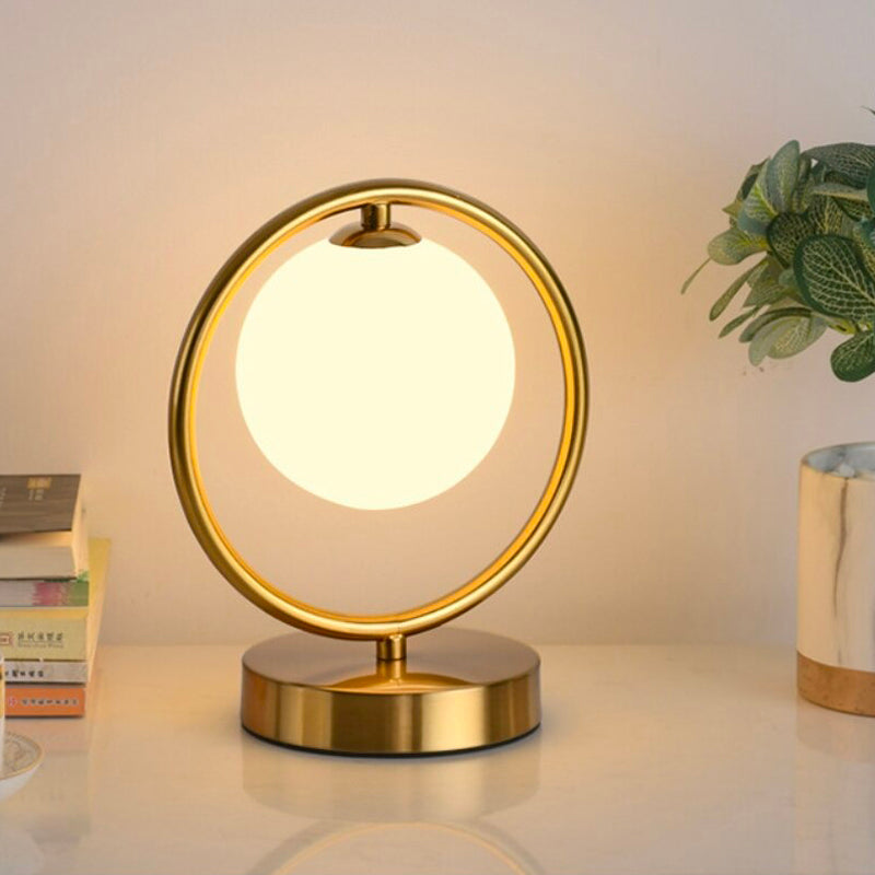 Goldene Metallball Nachttischlampe
