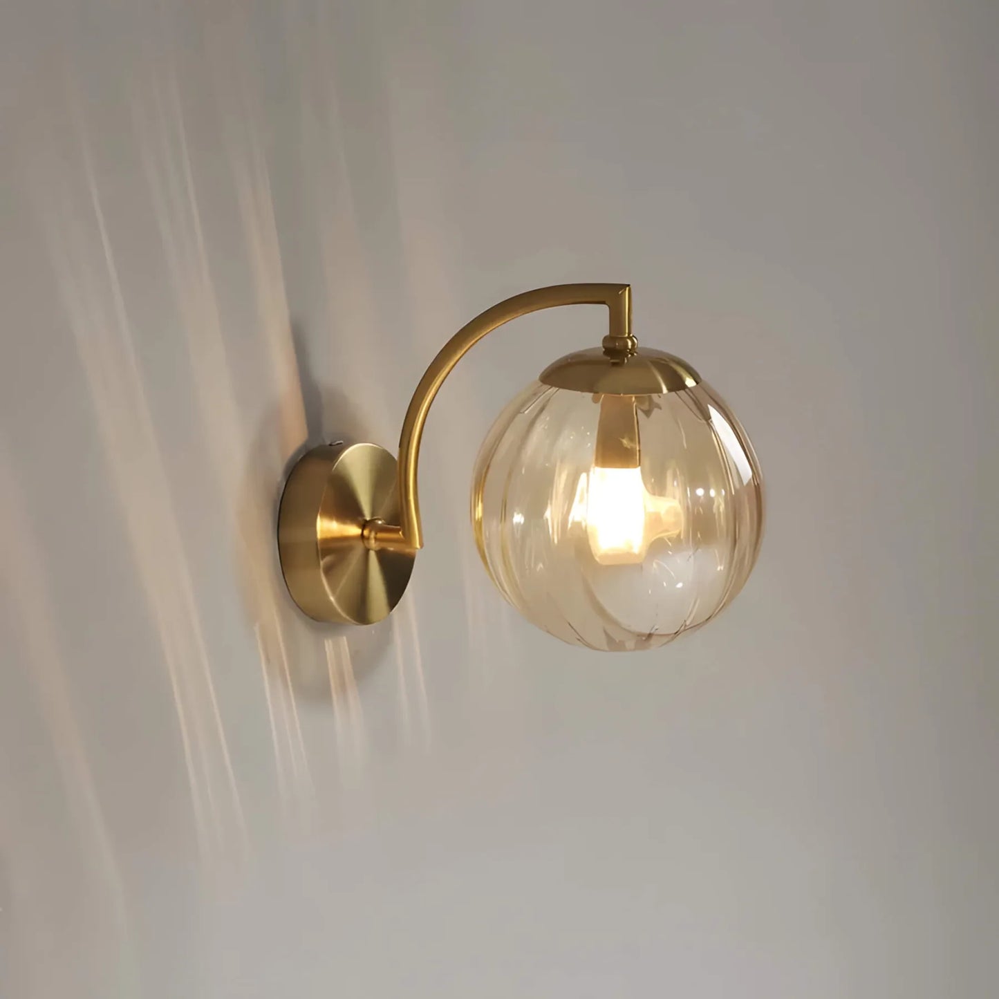 Garduru Light – Minimalistische LED-Glas-Wandleuchte
