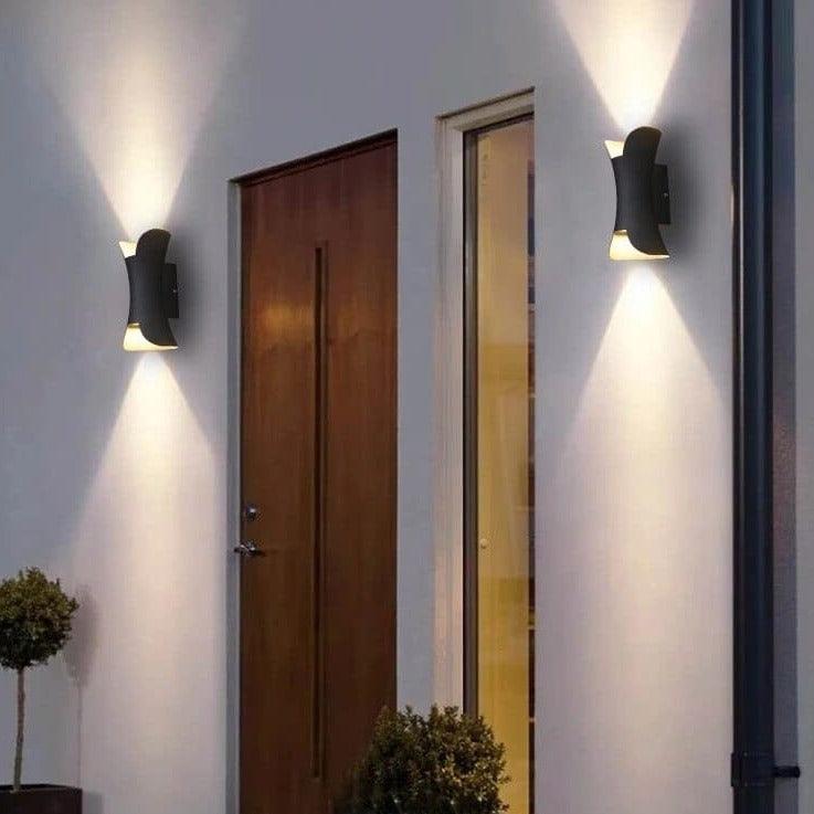 LustriaGlow – Stilvolle Außenwandleuchte mit wetterfestem Design