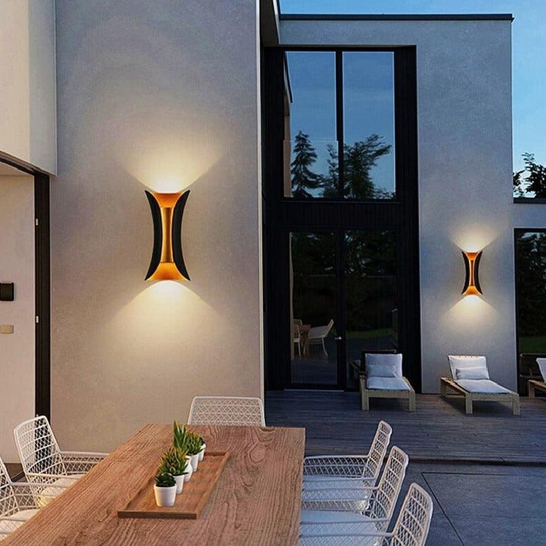 LustriaGlow – Stilvolle Außenwandleuchte mit wetterfestem Design