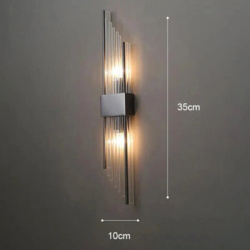 CrystalDazzle | Innovative Kristallwandlampe mit einem goldenen Akzent