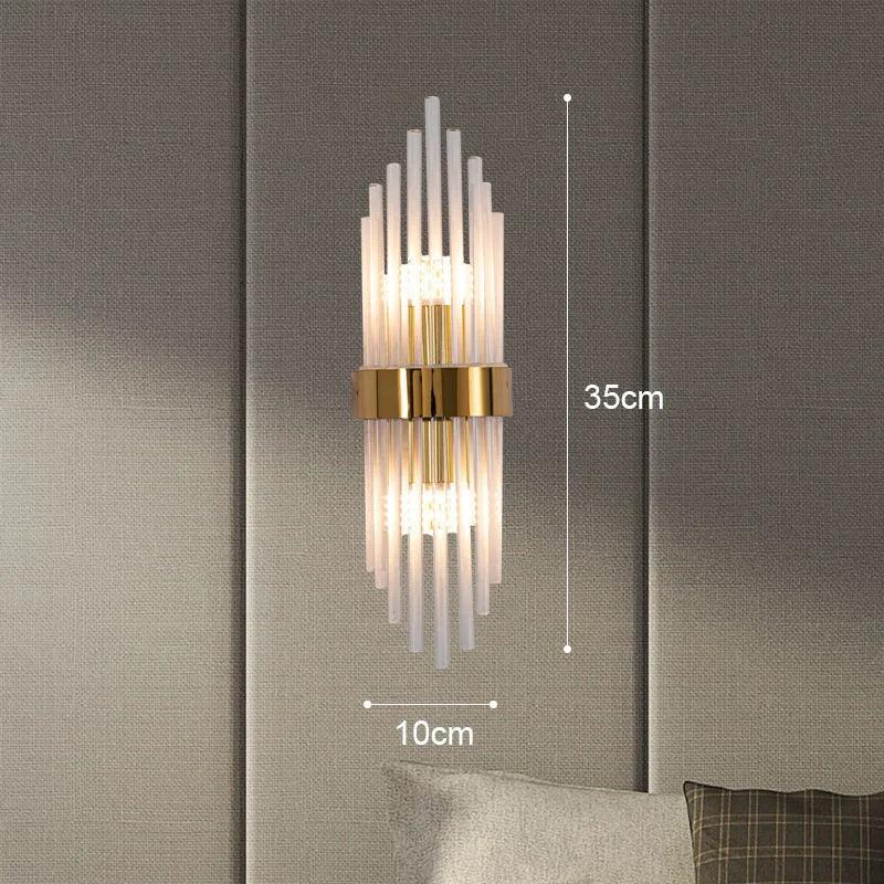 CrystalDazzle | Innovative Kristallwandlampe mit einem goldenen Akzent