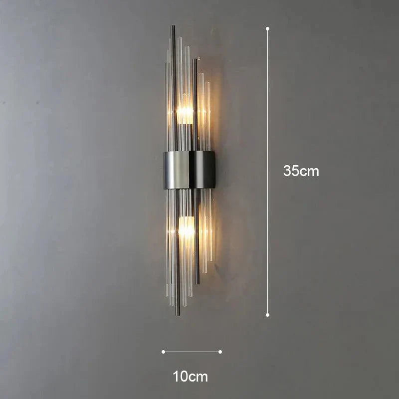 CrystalDazzle | Innovative Kristallwandlampe mit einem goldenen Akzent