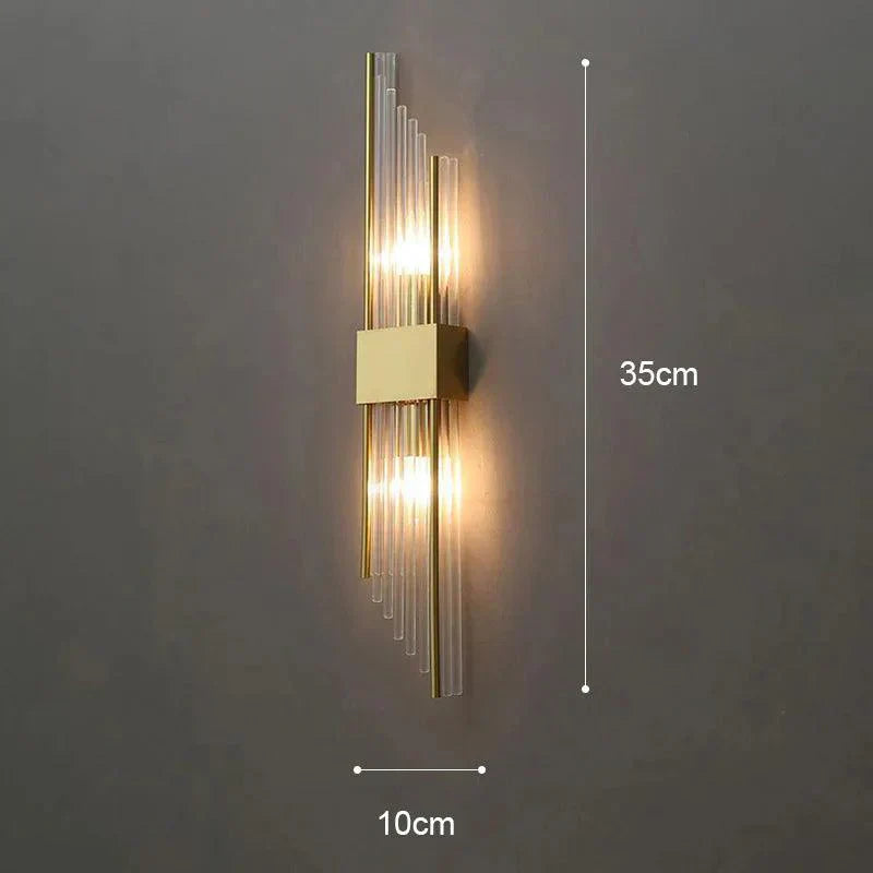 CrystalDazzle | Innovative Kristallwandlampe mit einem goldenen Akzent
