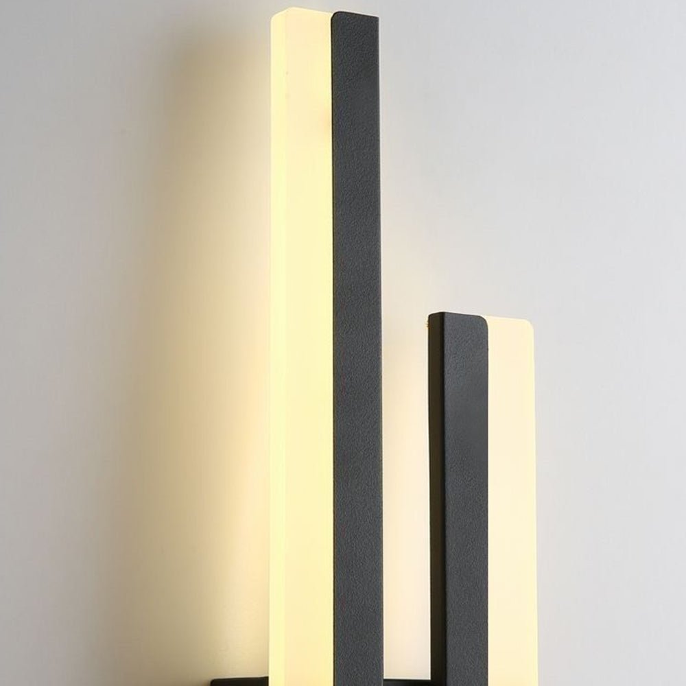 Garduru - Lange Acryl-Wandlampe für Wohnzimmer