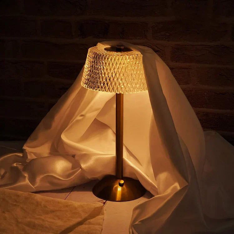 CrystalGlow – Drahtlose Tischlampe mit luxuriösem Kristall-Design