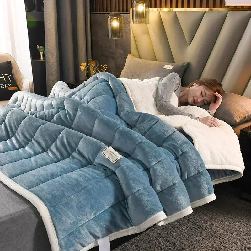 Garduru - Fleece-Decke Coral für den Herbst und Winter
