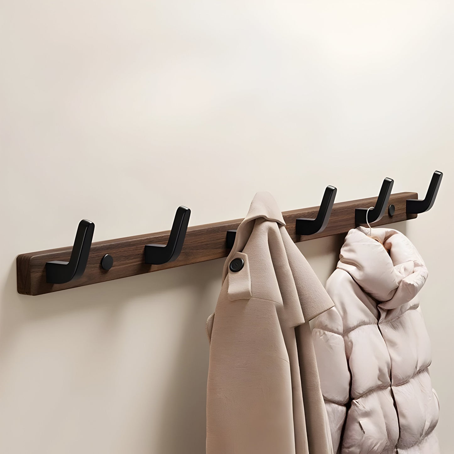 Garduru Hook – Walnuss Holz Wandhaken