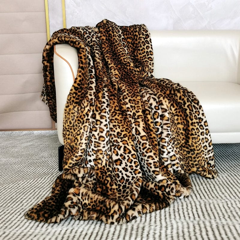 Leopard Luxe – Feines Faux-Fur-Decke