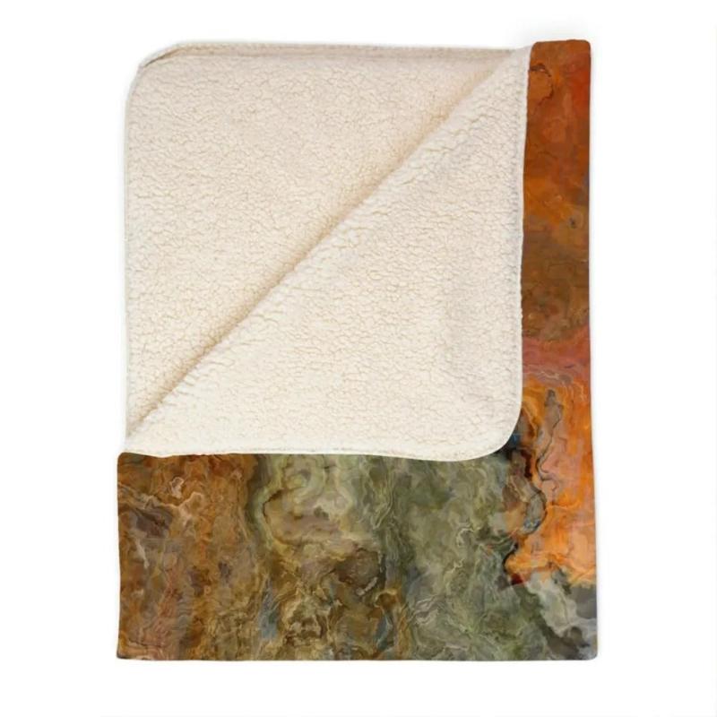 Fleece-Decke mit modernem abstraktem Design für gemütliche Wohnkultur