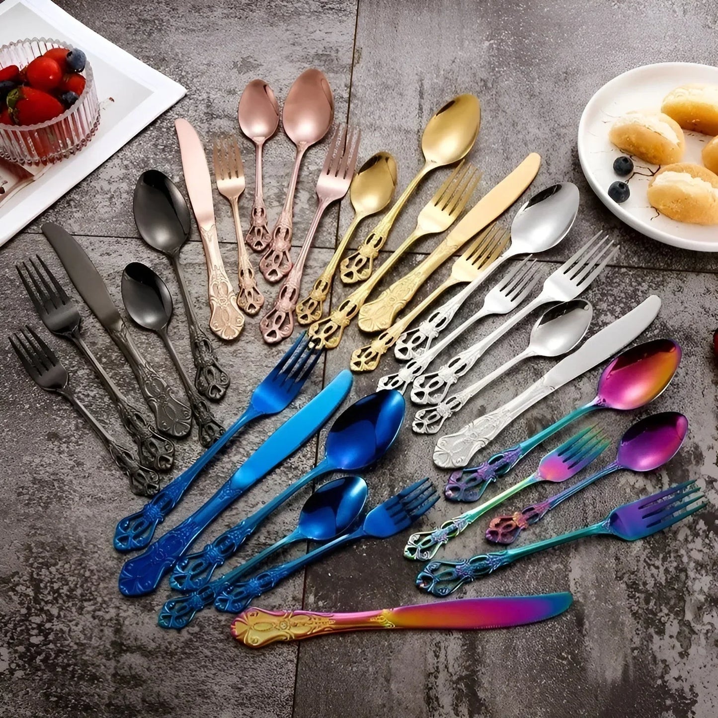 24-teilige Gold Besteckset – Elegantes Besteck für luxuriöses Essen
