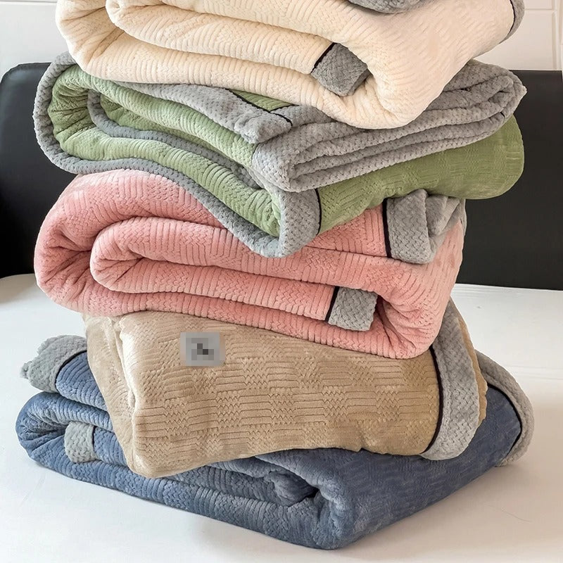 Fleece-Decke für kalte Tage - weich, warm, gemütlich für Zuhause und Bürogebrauch