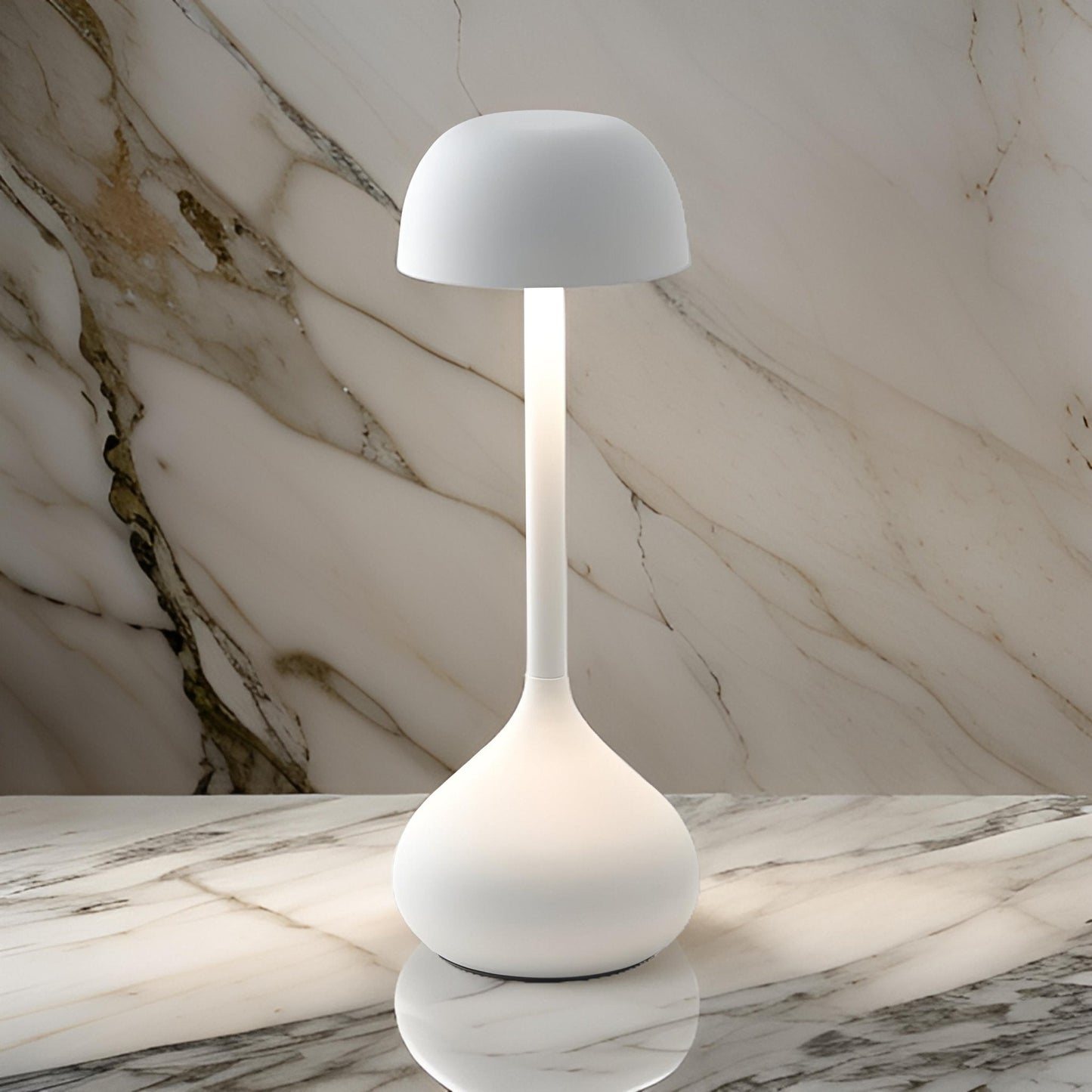 Minimale Dimm-Tischlampe