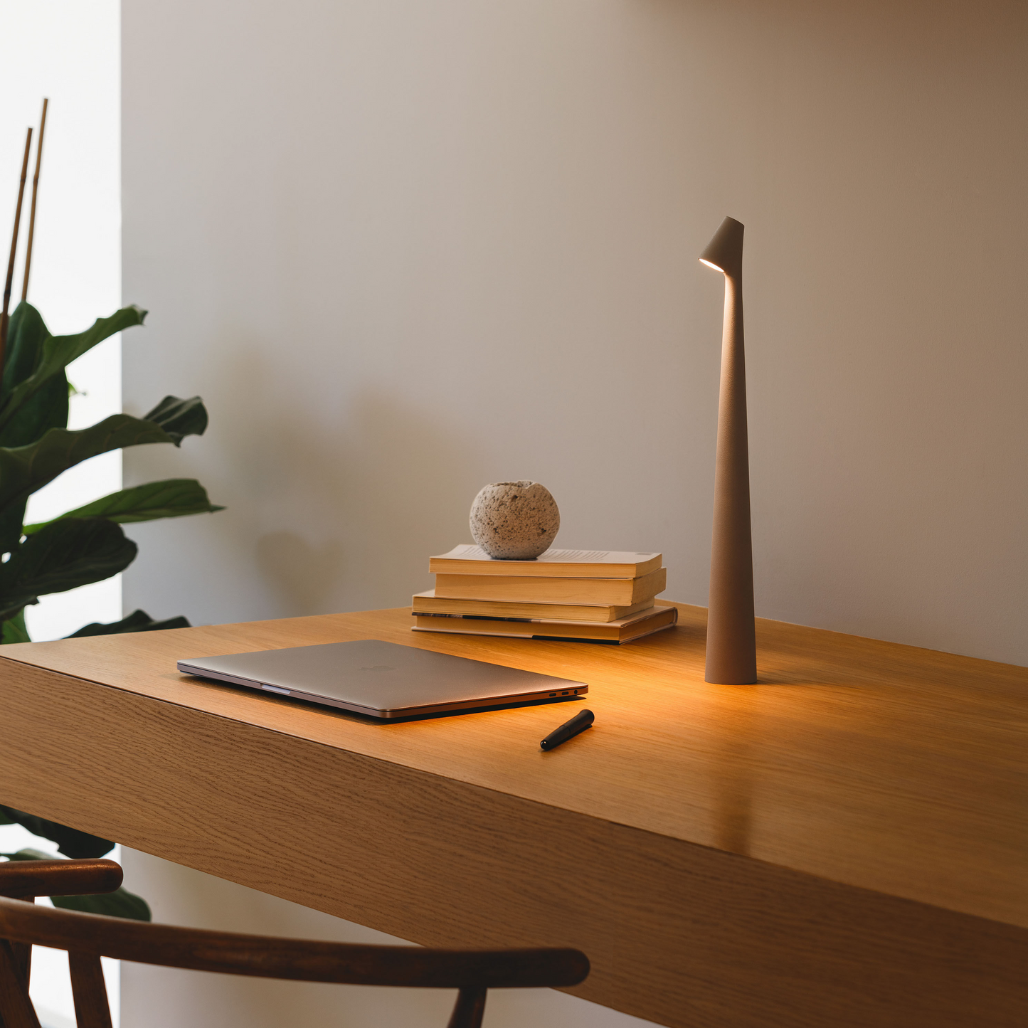 Nordic Minimal Tischlampe