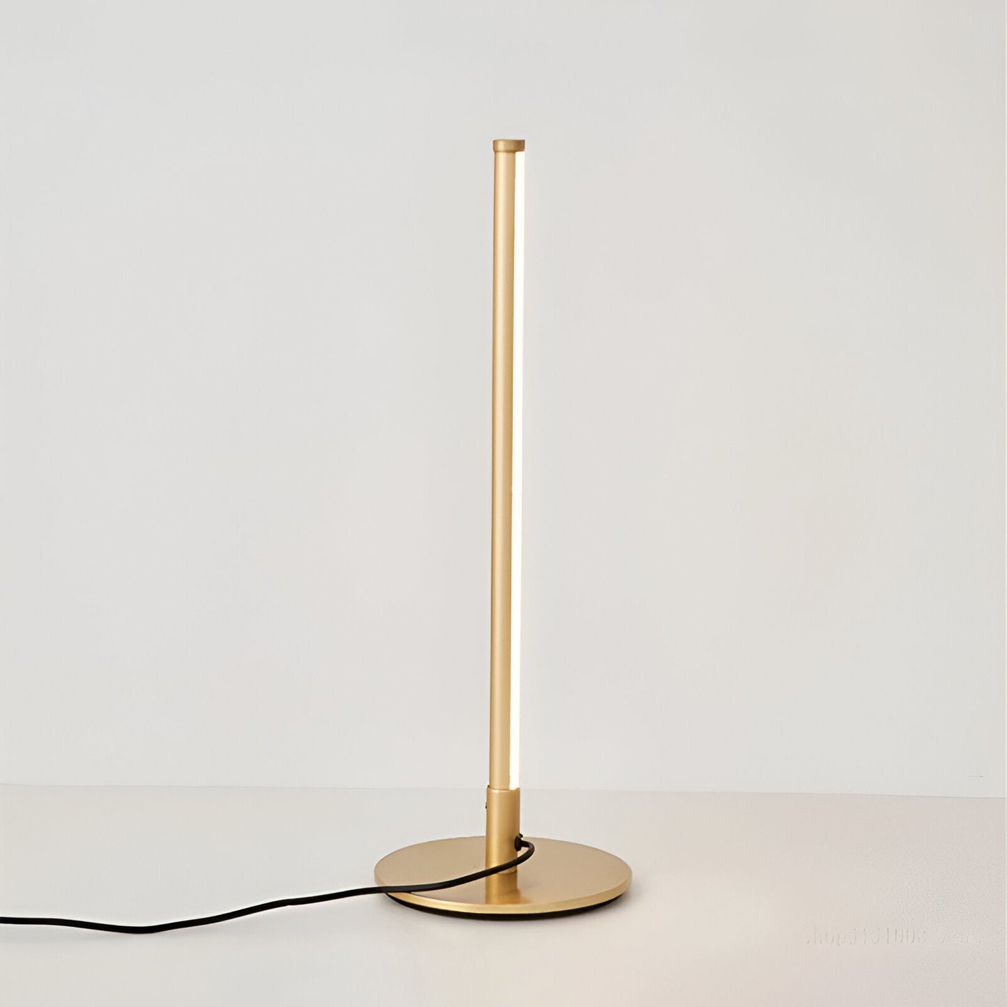 Minimalistische elegante schwarze LED-Tischlampe