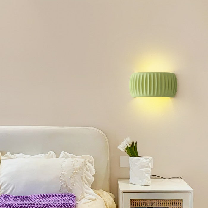RibbedGlow – Luxus Wandleuchte mit moderner Eleganz