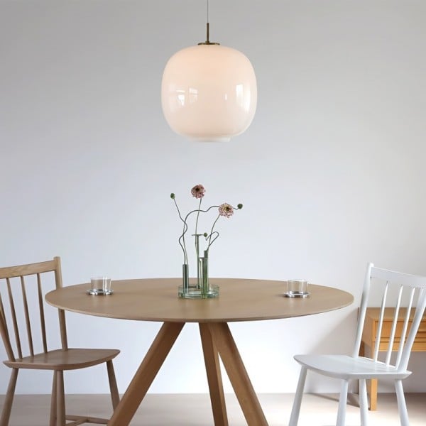 Garduru Skandinavische Opalglas-Pendelleuchte mit Radius