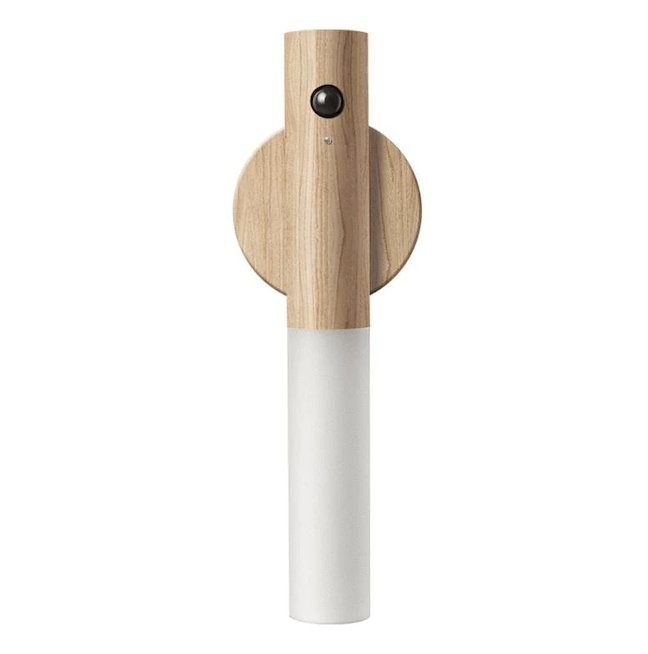 LightSense – Minimalistische Bewegungsmelderlampe mit magnetischer Befestigung