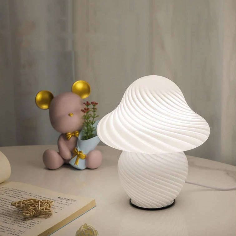 Mia Pilz Tischlampe