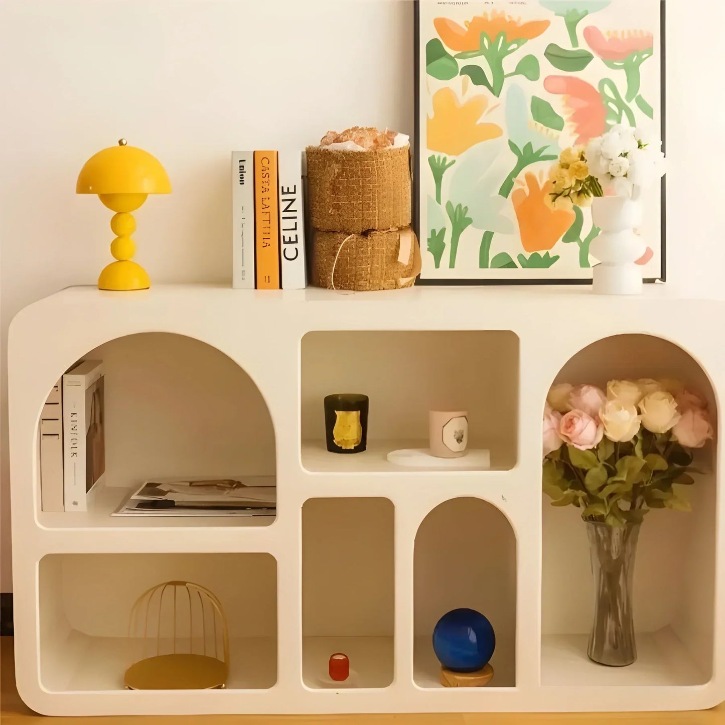 Moderne geometrische Tischlampe - Stilvolles skandinavisches Design mit buntem Fuß