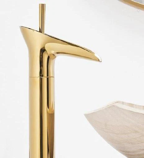 Antike Wasserfallarmatur für das Badezimmer | AquaHeritage