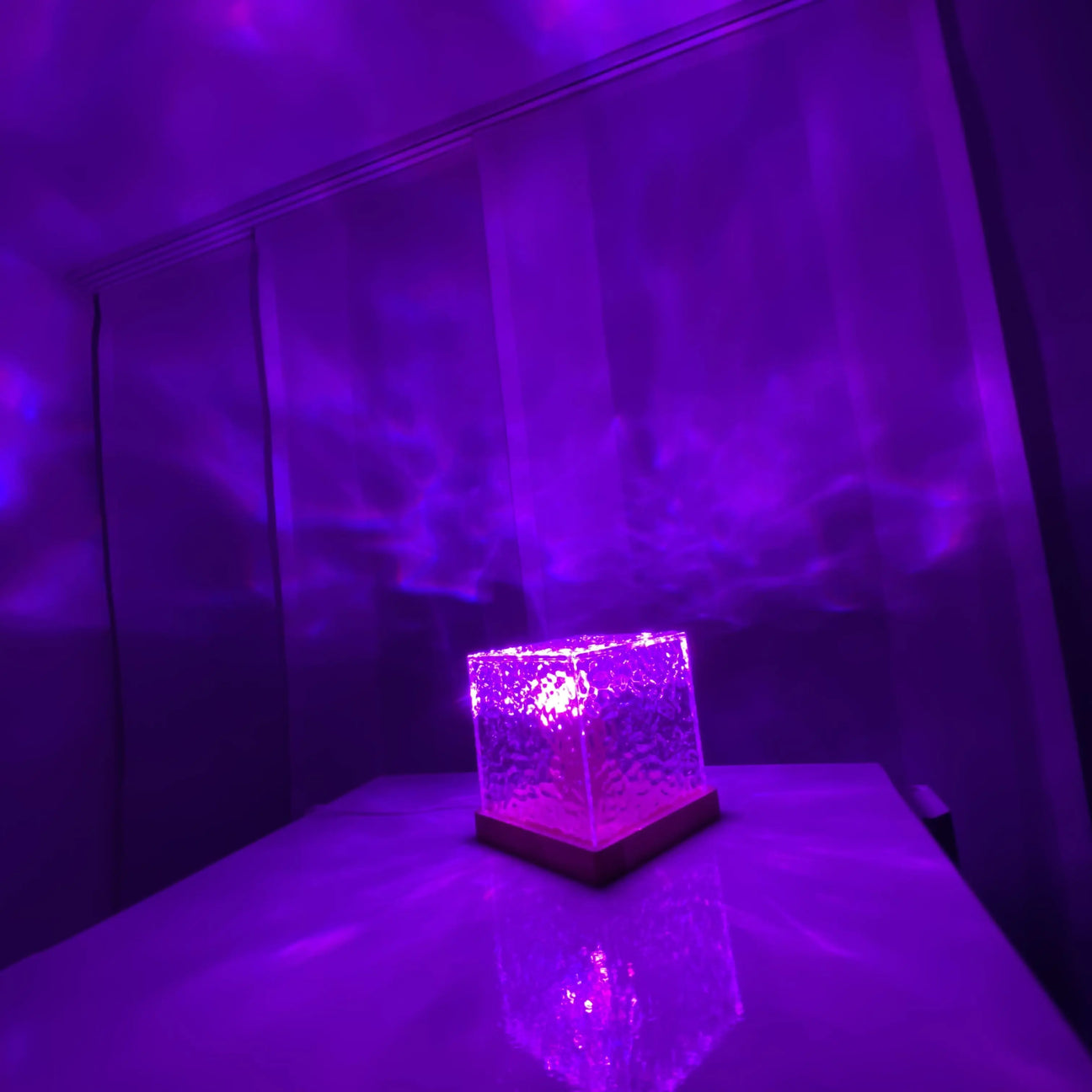 Lampe CubeLight - Ambiente Beleuchtung mit 12 Farben und Fernbedienung