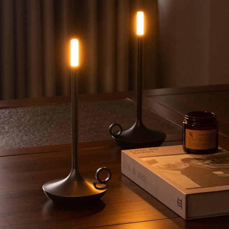 Lampe Giavi - Zeitgenössische Eleganz und warme Atmosphäre mit dimmbarem Licht