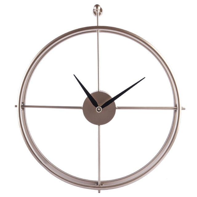 Leise Wanduhr aus Eisen im modernen Design
