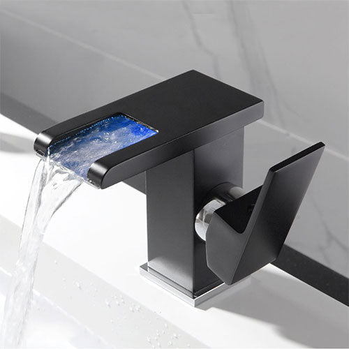Modernes Badezimmer-Highlight – LED-Wasserhahn mit farbiger Beleuchtung
