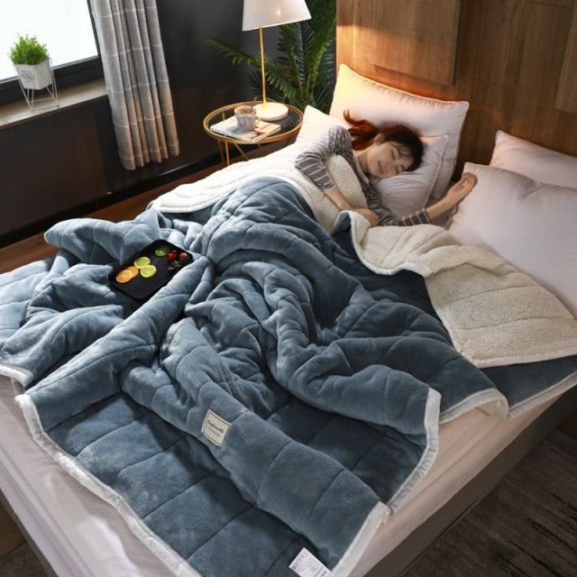Royaleva Luxus Große Pelzdecke - Beidseitiger Plüschkomfort für Bett & Sofa
