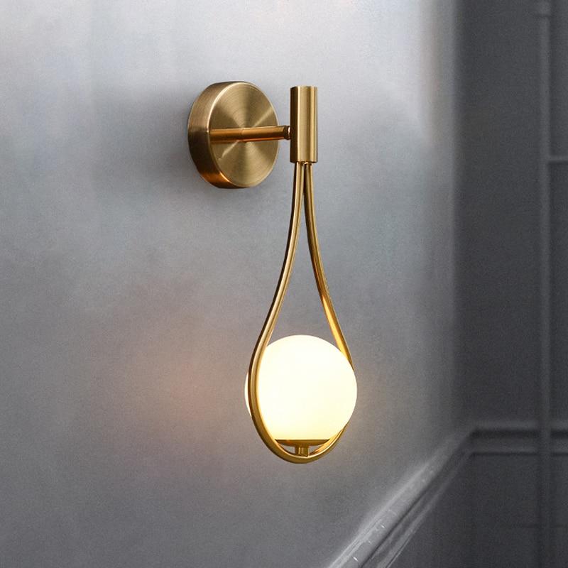 Royaleva Nordic Glas Globe Wandlampe - Messingbeschichtet, moderne Eleganz für jeden Raum