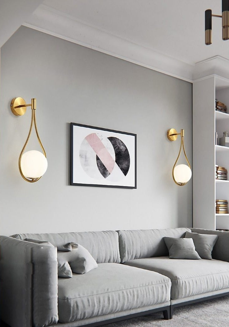Royaleva Nordic Glas Globe Wandlampe - Messingbeschichtet, moderne Eleganz für jeden Raum