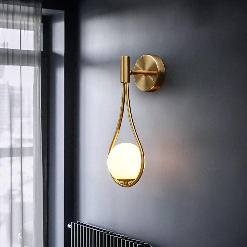 Royaleva Nordic Glas Globe Wandlampe - Messingbeschichtet, moderne Eleganz für jeden Raum