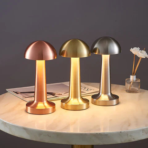 LuxGlow Tischlampe – Eleganz und Funktionalität für Ihre Räume