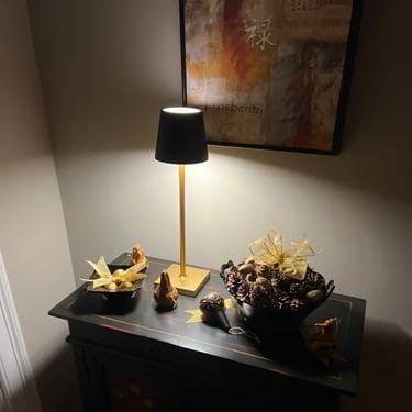 Royaleva dimmbare kabellose Tischlampe - modernes Design