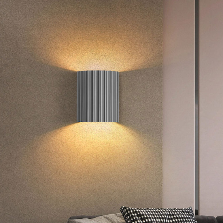 Moderne Design Wandleuchte – Lampenschirm in Falten