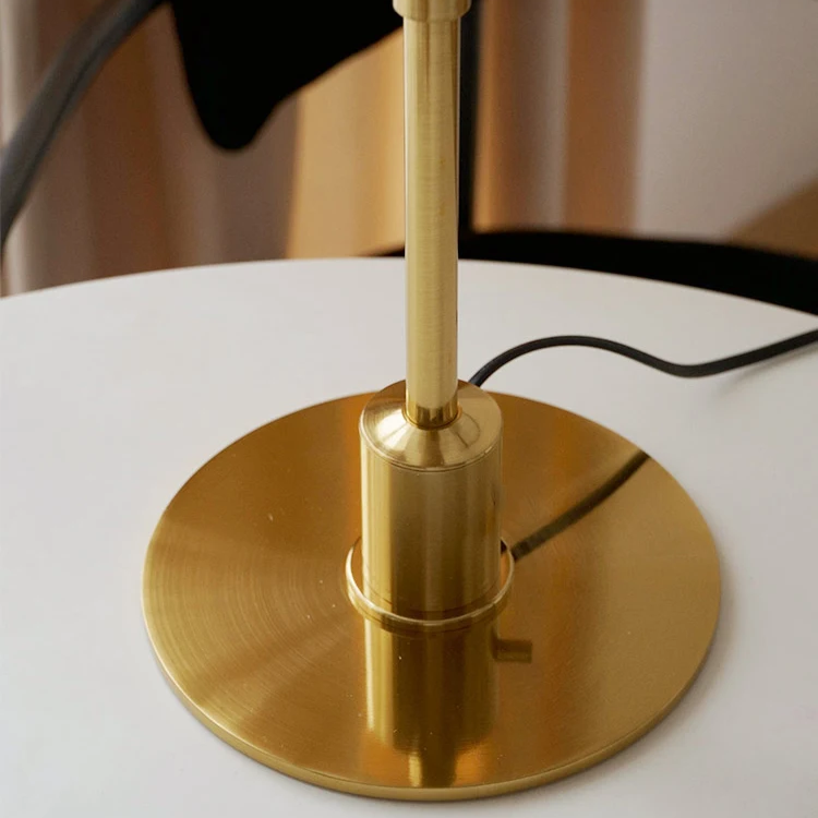 Tischlampe Glas LED Modern Messing Licht