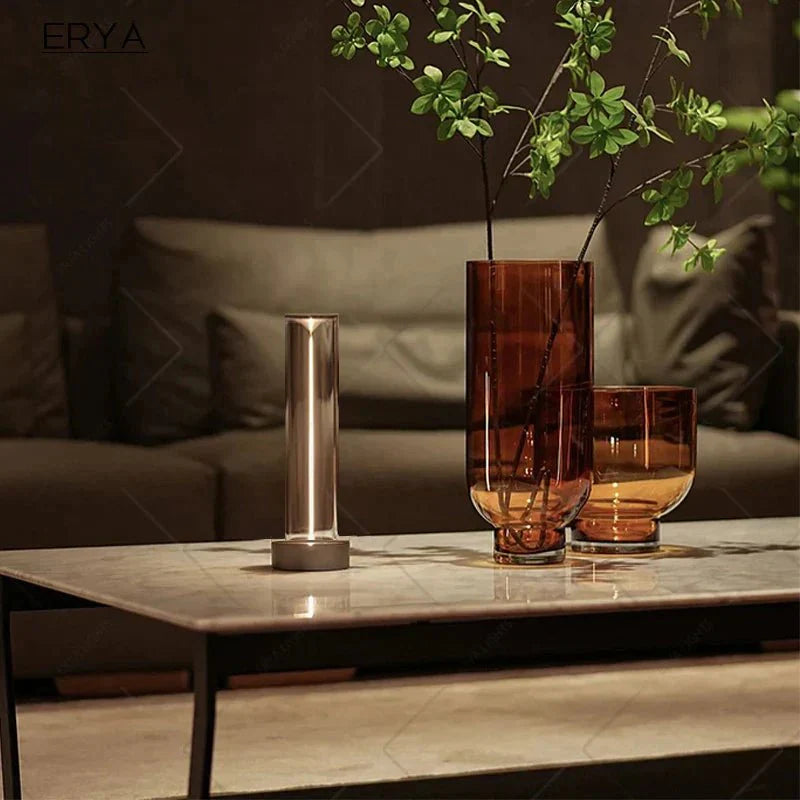 Garduru - Minimalistische Tischlampe für modernes Ambiente