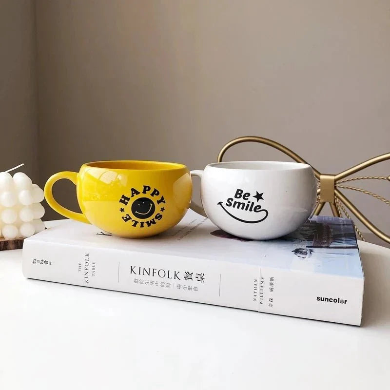 JoySip – Verspielt Keramiktasse mit Smiley-Gesicht für einen glücklichen Start