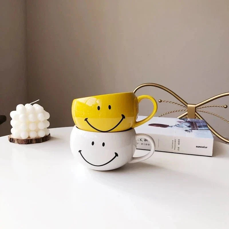 JoySip – Verspielt Keramiktasse mit Smiley-Gesicht für einen glücklichen Start