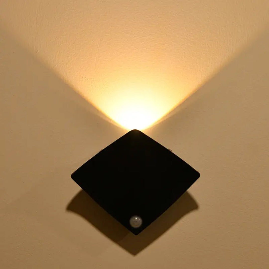 Stingray Bewegungsmelder LED Wandleuchte - Stylische Sicherheitsbeleuchtung